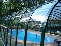 Schwimmbadüberdachung Farbe Grün